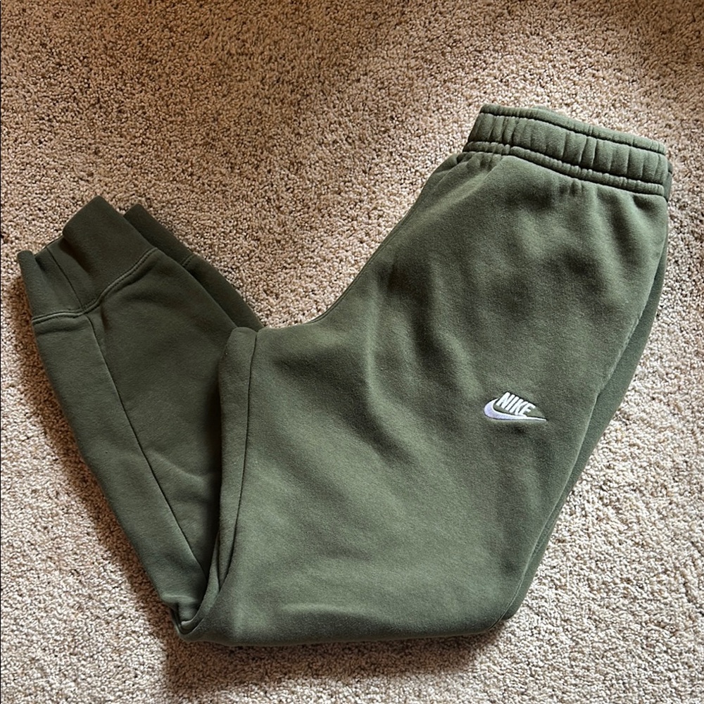 Nike Green Fleece Joggers with Tapered Ankles